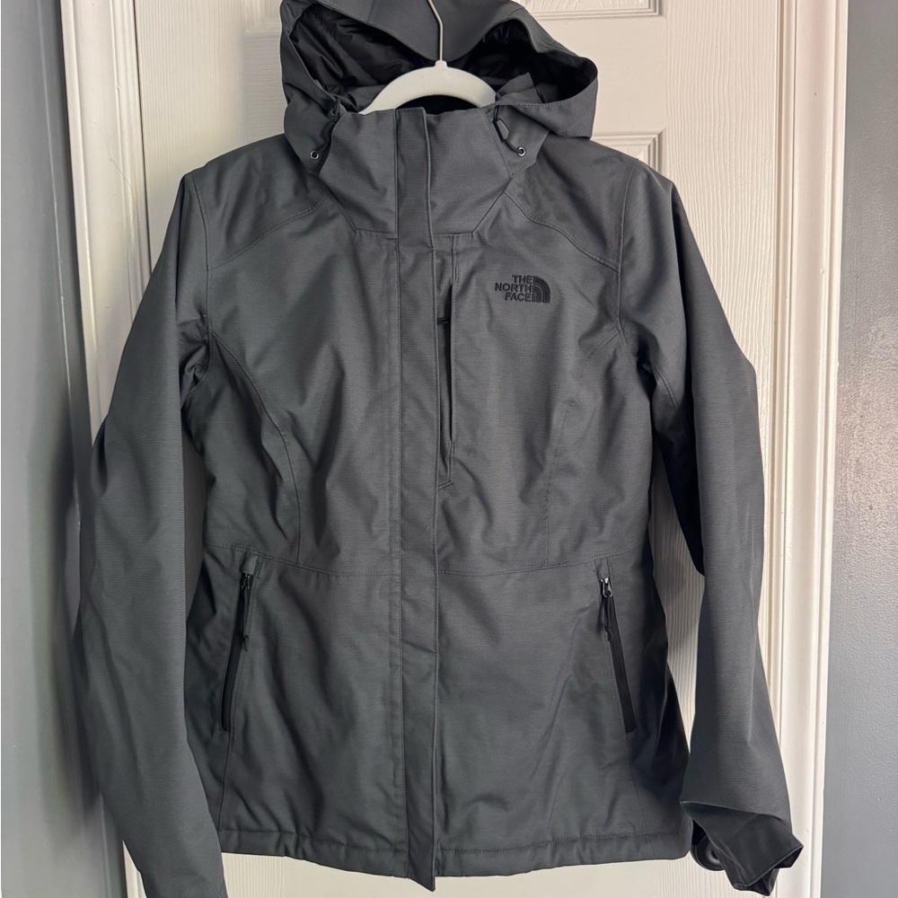 North Face gray winter jacket, Medium, EUC